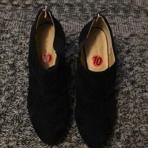 Black bootie heels, worn once!